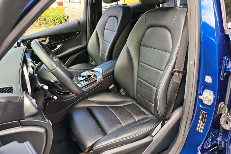 Used Mercedes-Benz GLC 2016 GLC 260 4MATIC Luxury Model
