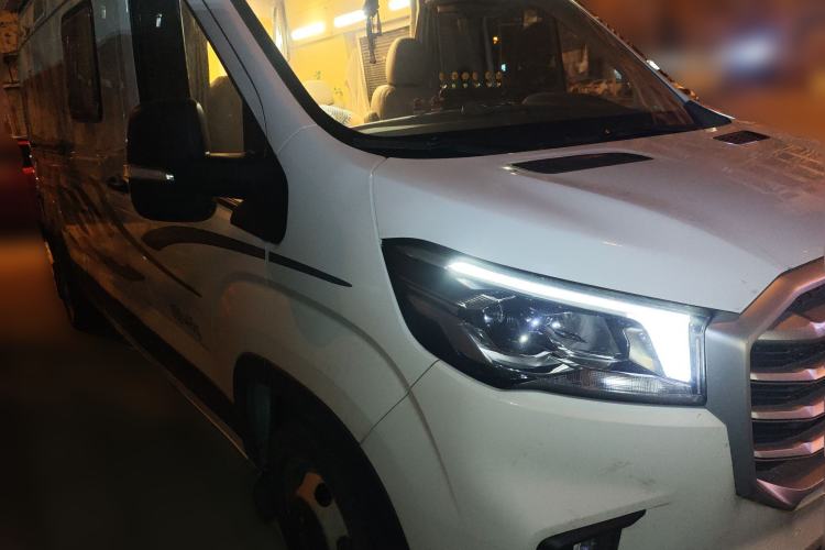 Used SAIC MAXUS V90 RV 2023 2.0T Traveler RVLIFE Fun Edition