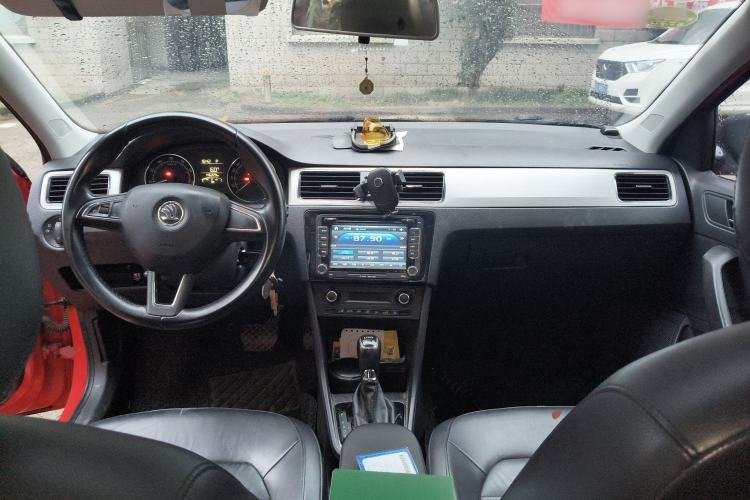 Used Skoda Rapid Spaceback 2014 1.4 TSI DSG Trend Edition