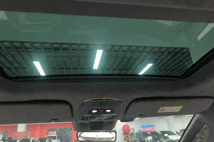 Used Zeekr 009 2024 Six-Seat Executive Version 4WD 108 kWh
