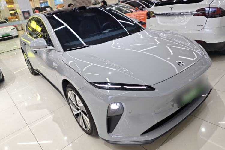 Used Nio ET5 2024 75 kWh Front Right 45 Deg