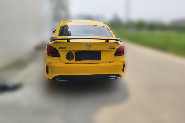 Used MG 5 2022 180 DVVT CVT Youth Luxury Edition
