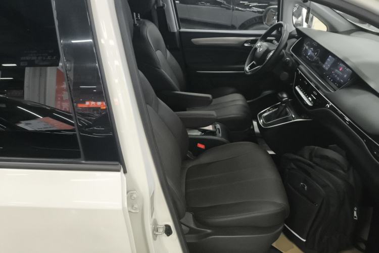 Used GAC Trumpchi M6 2019 270T DCT Prestige Edition (6-Seater) China VI Right Front Seat