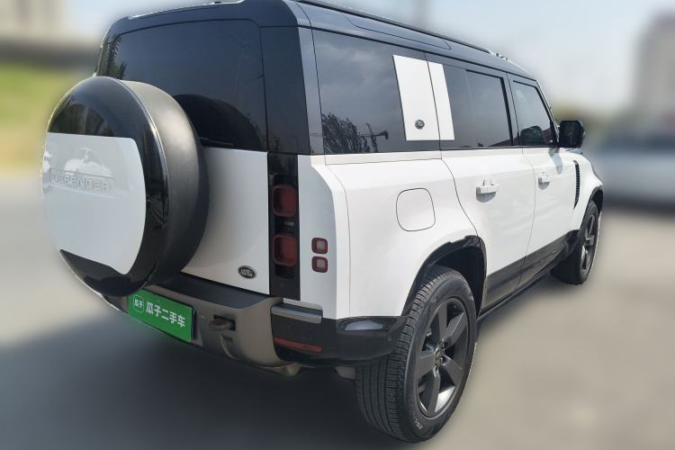 Used Land Rover Defender 2023 Facelift 110 3.0T P400 X-DYNAMIC HSE Rear Right 45 Deg