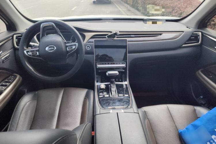 Used GAC Trumpchi GS5 2019 270T Automatic Luxury Edition Center Console