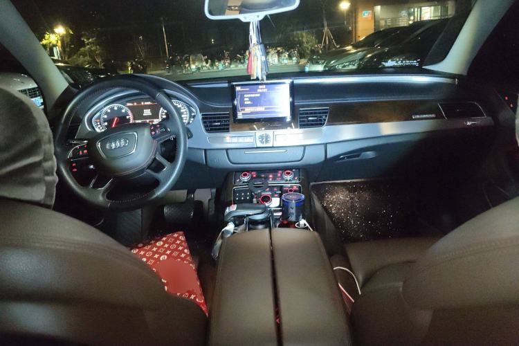 Used Audi A8 2016 A8L 45 TFSI quattro Fashion Edition Center Console