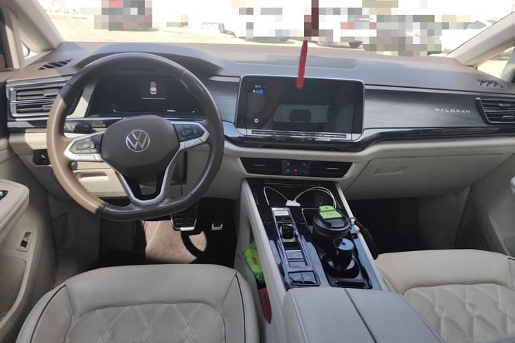 Used Volkswagen Viloran 2022 380TSI Prestige Edition Center Console