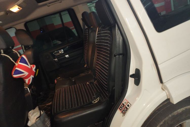 Used Land Rover Discovery 2016 3.0 SC V6 SE Left Rear Seat