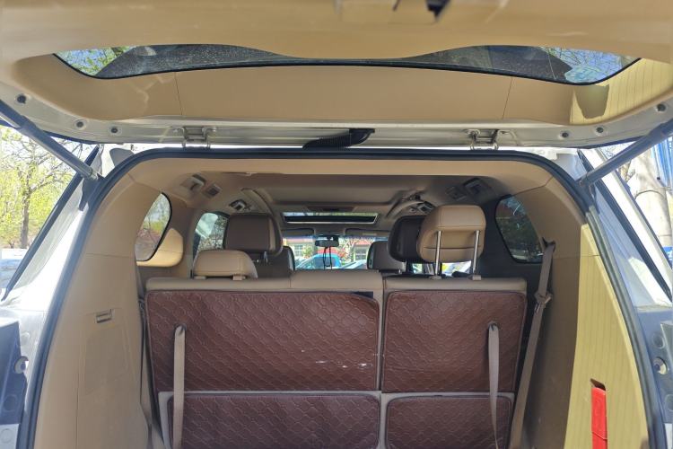 Used Buick GL8 2017 ES 28T Premium Version China V Standard Trunk