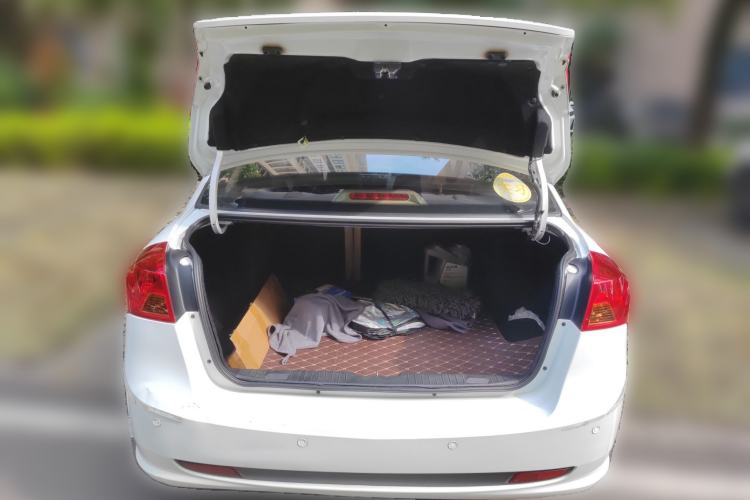 Used Buick Excelle 2015 1.5L Automatic Classic Model
