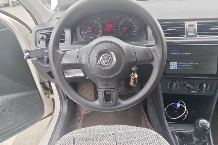 Used Volkswagen Santana 2013 1.4L Manual Fashion Edition Steering Wheel