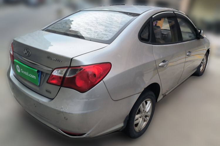 Used Hyundai Celesta 2011 1.6L Manual Comfort Edition
