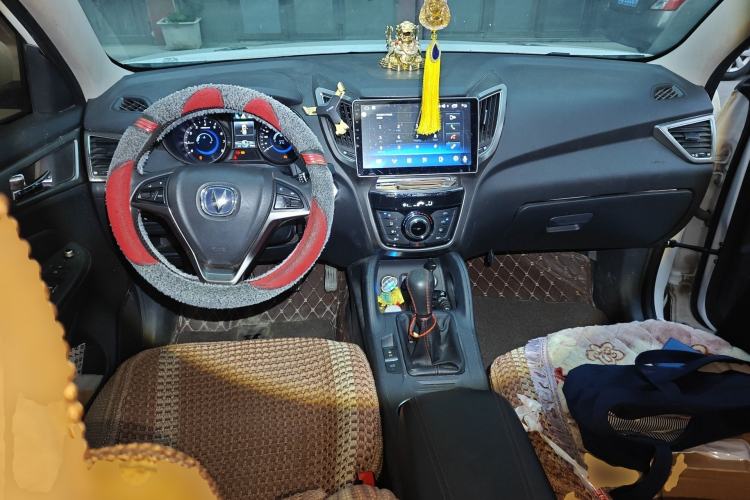 Used CHANGAN CS75 2016 2.0L Manual Luxury Version China V Standard