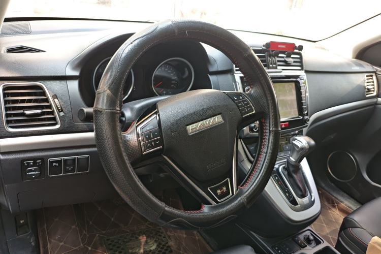 Used Haval H6 2015 Sport Edition 1.5T Automatic Two-Wheel Drive Luxury Model Steering Wheel