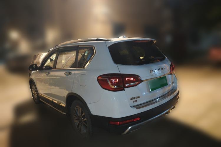 Used Haval H6 2016 Upgraded Model 1.5T Automatic Two-Wheel Drive Prestige Version
