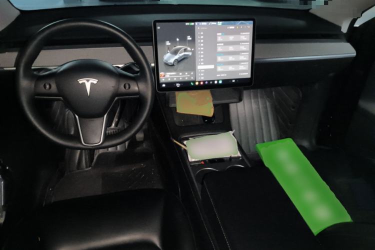 Used Tesla Model Y 2024 Rear-Wheel-Drive Version Center Console