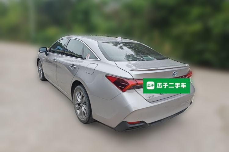 Used Toyota Avalon 2019 Dual-Engine 2.5L Luxury Edition China VI Standard