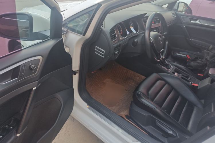 Used Volkswagen Golf 2016 230TSI Automatic Luxury Version