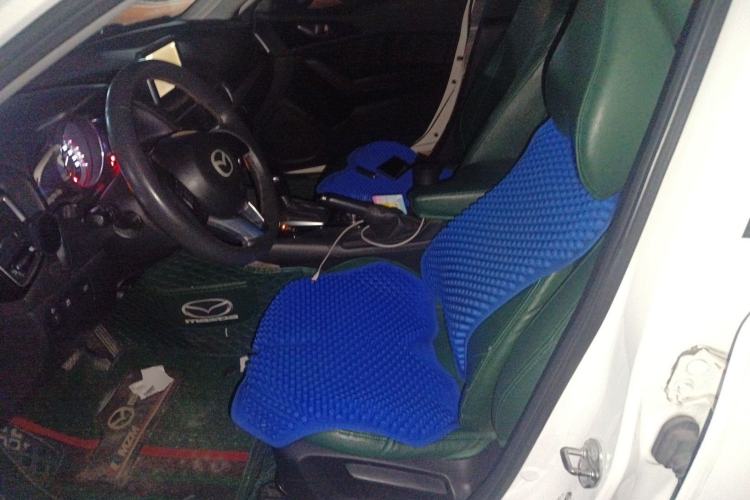 Used Mazda 3 Axela 2014 Sedan 1.5L Automatic Luxury Model