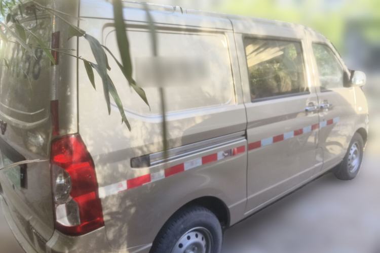 Used Wuling Rongguang 2019 1.2L S Van Standard Model with 5 Seats