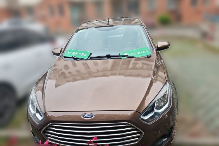 Used Ford Escort 2015 1.5L Automatic Fashion Model
