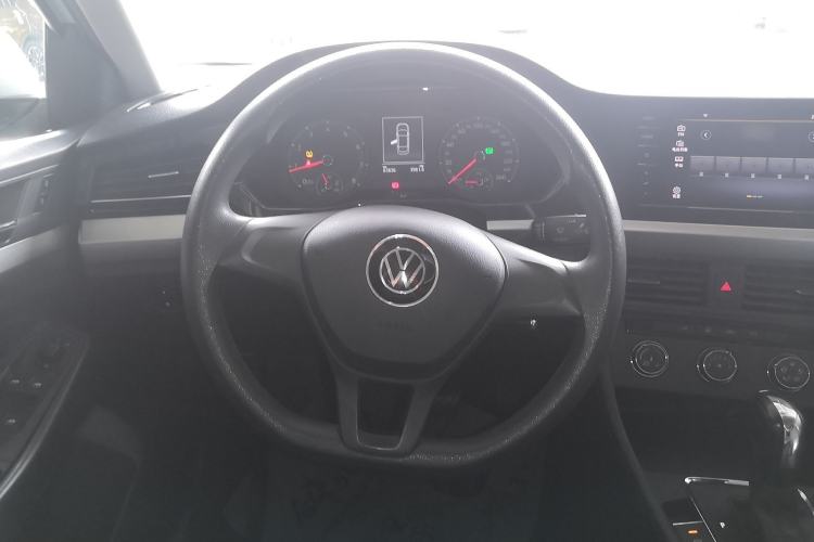 Used Volkswagen Bora 2021 1.5L Automatic Fashionable Smart Connectivity Version Steering Wheel