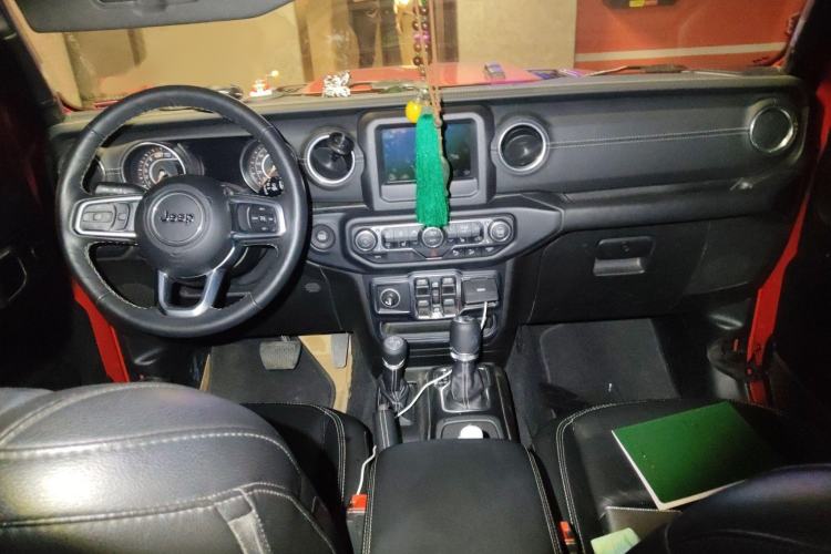 Used Jeep Wrangler 2018 2.0T Sahara Four-Door Edition