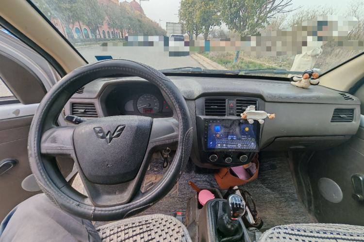 Used Wuling Rongguang S 2022 1.2L Standard Model Window-Sealed Car with Air Conditioning 2 Seats LSI