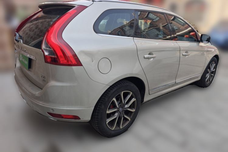 Used Volvo XC60 2017 T5 AWD Smart Upgrade Edition
