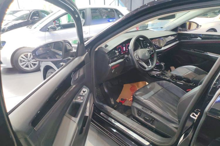 Used Volkswagen Passat 2022 330TSI Starry Luxury Edition Driver Seat