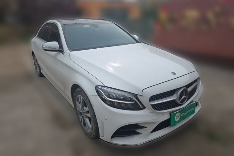 Used Mercedes-Benz C-Class 2019 C 180 L Fashion Edition Sport Version Front Right 45 Deg