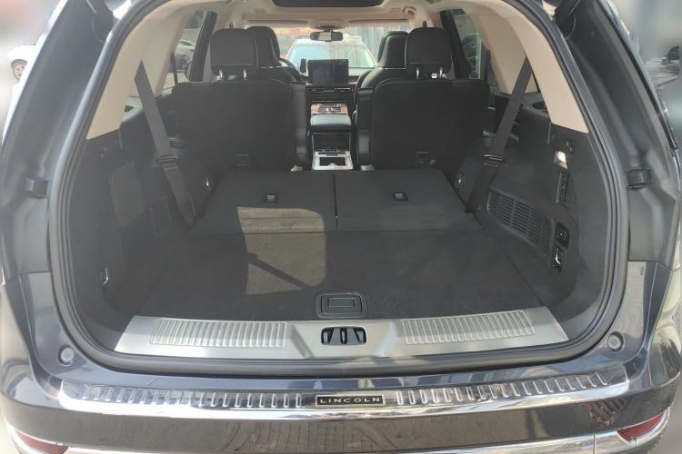 Used Lincoln Aviator 2020 3.0T V6 All-Wheel Drive Executive Version
