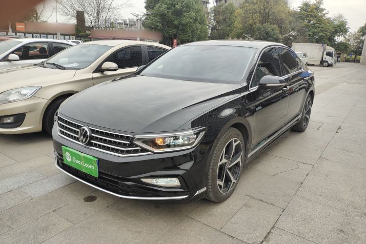 Used Volkswagen Magotan 2023 2 Million Units Limited Edition 330TSI DSG Leading Version