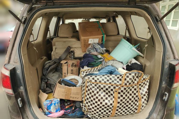 Used Baojun 730 2014 1.5L manual Comfort version 7 seats Trunk