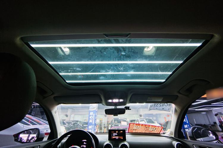 Used Audi A3 2016 Limousine 35 TFSI Style Edition Headliner