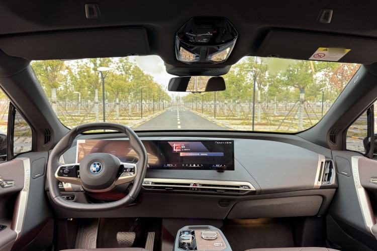 Used BMW iX 2023 xDrive40
