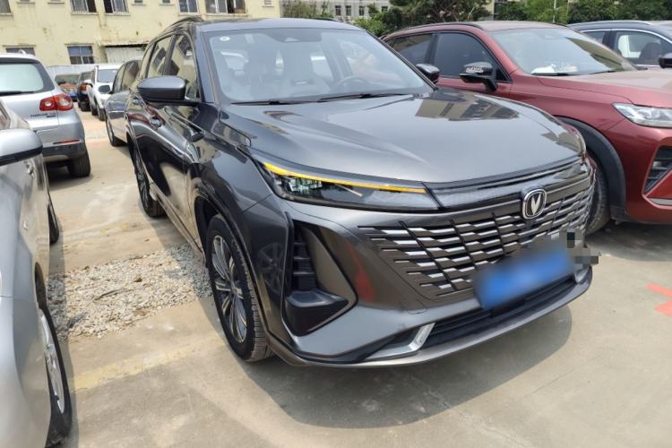 Used CHANGAN CS75 PLUS 2023 3rd Generation 1.5T Automatic Pilot Model Front Right 45 Deg