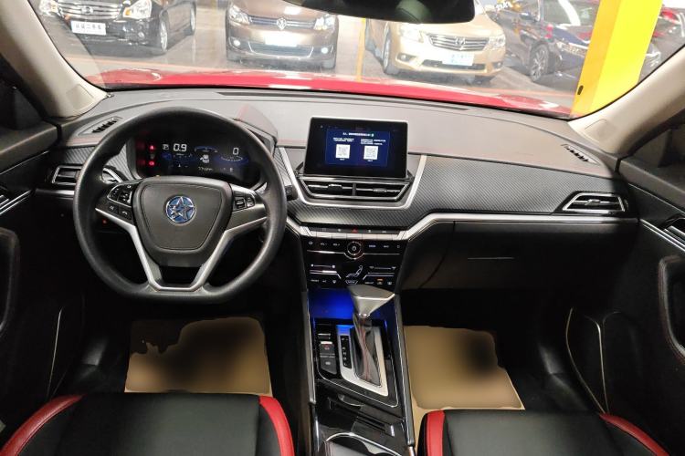 Used Venucia T60 2018 1.6L CVT Smart & Fun Version China VI Standard
