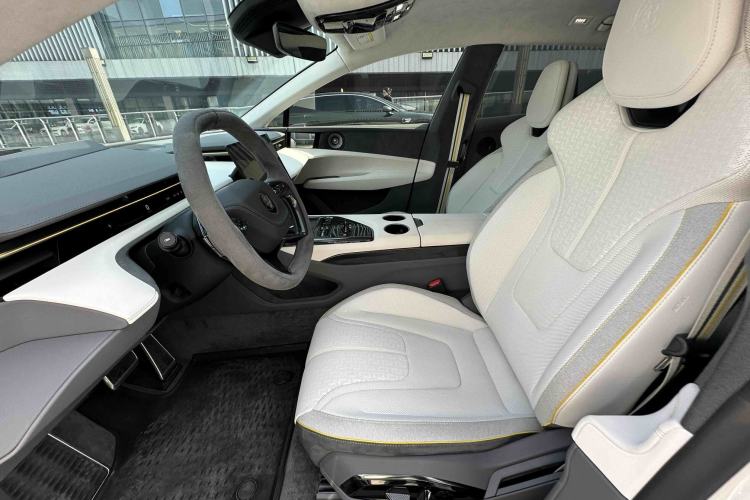 Used Lotus EMEYA 2024 EMEYA L+
