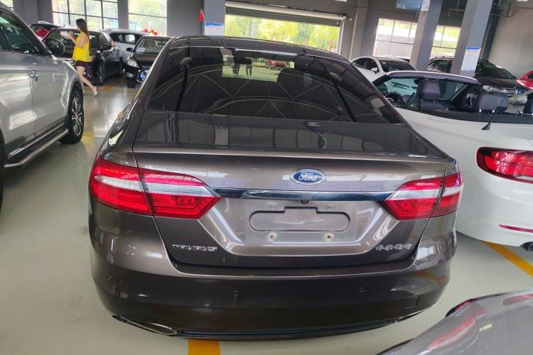 Used Ford Taurus 2016 EcoBoost 180 Luxury Model
