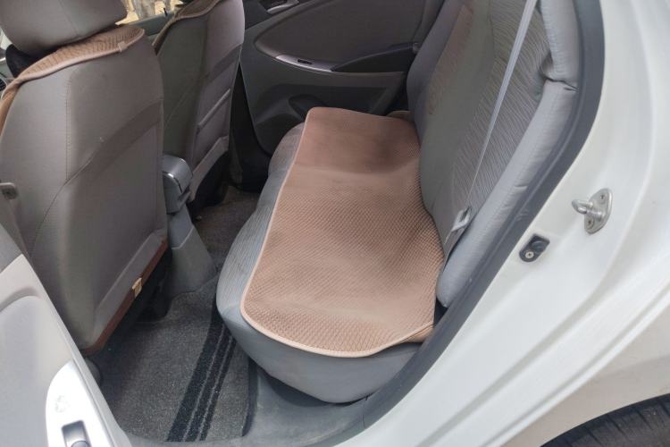 Used Hyundai Verna (older generation) 2014 1.4L Automatic Smart GLS Left Rear Seat