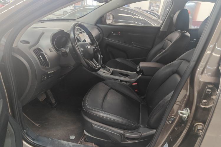 Used Kia Sportage R 2015 2.0L Automatic Two-Wheel Drive DLX Model Left Front Seat