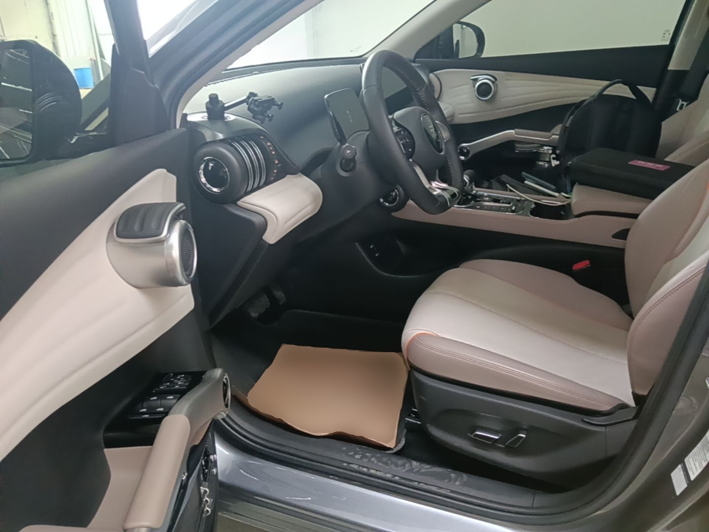 BYD Yuan PLUS 2024 Honor Edition 430KM Leading Model — снимка 18