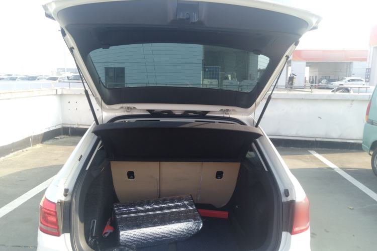 Used Volkswagen Gran Lavida 2013 1.6L Automatic Luxury Model
