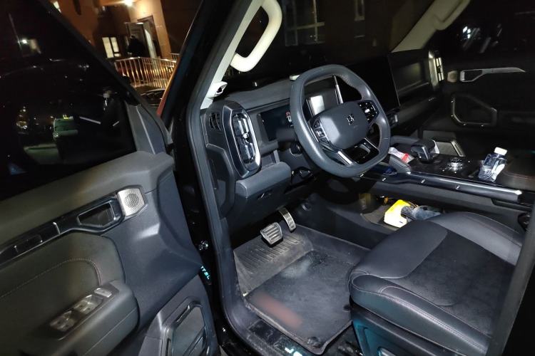 Used JETOUR Traveler 2023 2.0T All-Wheel-Drive CrossPRO Driver Seat