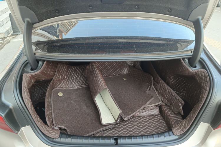 Used BMW 5 Series 2019 Facelifted 530Li Luxury Edition Premium Package Trunk