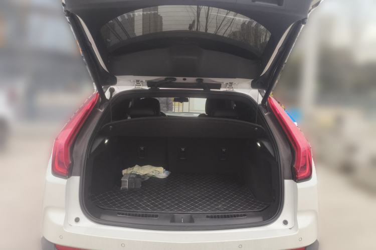 Used Cadillac XT4 2018 28T Two-Wheel-Drive Luxury Model
