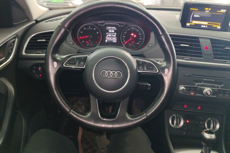 Used Audi Q3 2015 30 TFSI Ambition Edition
