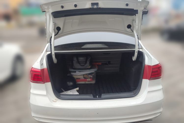 Used Volkswagen Santana 2016 1.6L Manual Fashion Edition