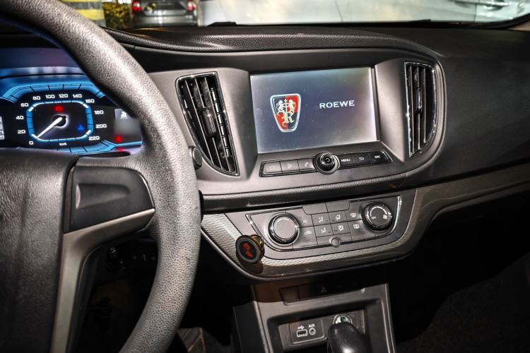 Used Roewe 360 2015 20T TST Deluxe Edition
